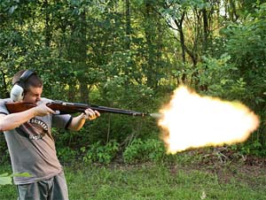 Manly Mozin Muzzle Flash!